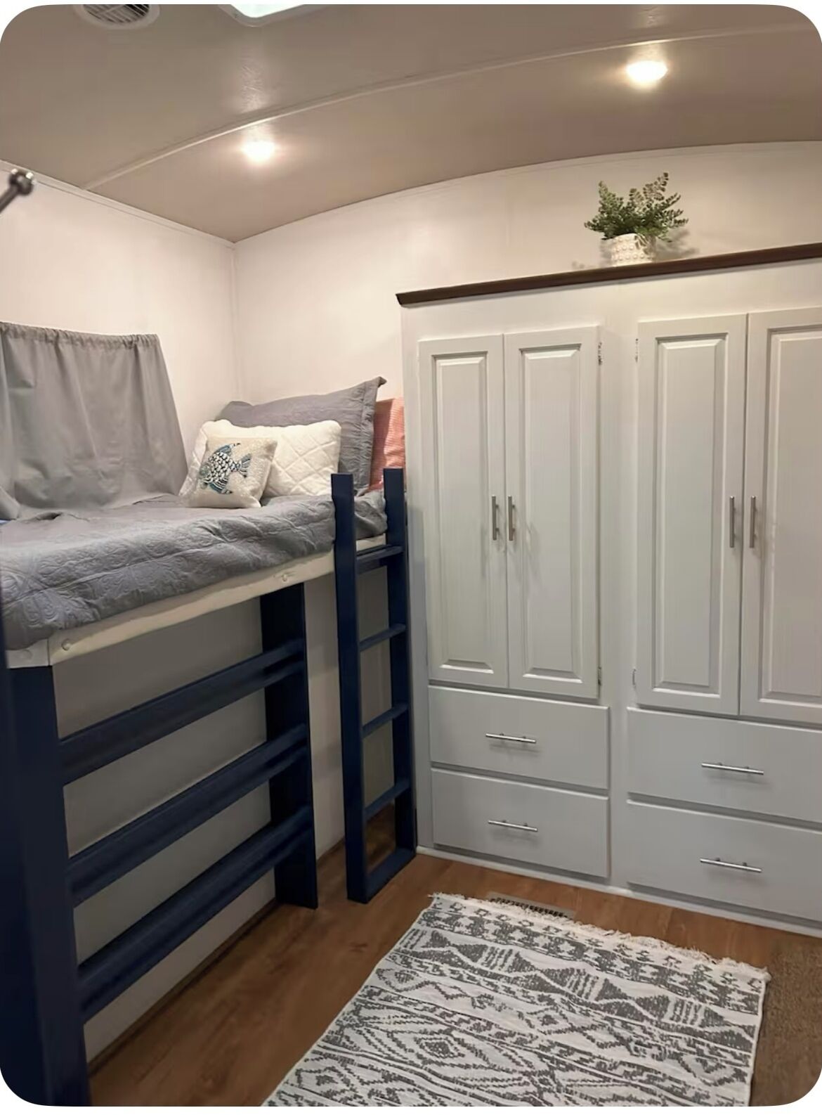 2 quartos, Wi-Fi de cortesia, roupa de cama