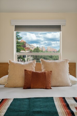 3 soverom, strykejern/-brett, reiseseng for barn og wi-fi (inkludert)