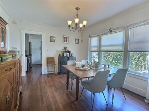 Căn hộ Tiêu chuẩn, sân hiên | Khu ăn uống