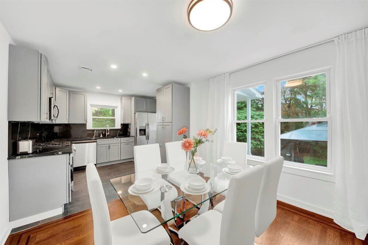 Luxury House, Garden View | Dining