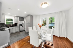 Luxury Ev, Bahçe Manzaralı | Yemek sevisi