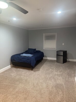 1 soveværelse, strygejern/strygebræt, internetforbindelse