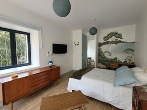 1 bedroom, in-room safe, desk, travel crib - Self-contained studio located in Mas Saint-Raphaël (Solérieux)