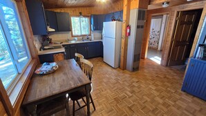 Private kitchen - Nevin's Haven  - Rest, Relax, Repeat (Hayward)