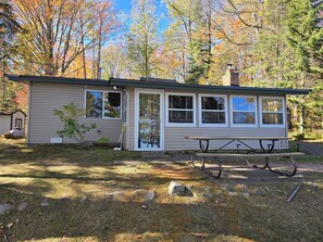 Exterior - Nevin's Haven  - Rest, Relax, Repeat (Hayward)
