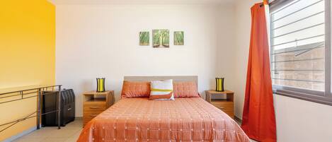 1 bedroom, WiFi, bed sheets
