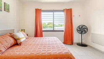 1 bedroom, WiFi, bed sheets