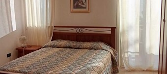 Country house set in a peaceful valley 20 minutes from the city of Agrigento.