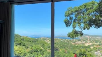 Standard-Doppel- oder -Zweibettzimmer, Balkon, Meerblick | Zimmersafe, Verdunkelungsvorhänge, schallisolierte Zimmer