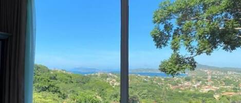 Quarto casal ou duplo standard, sacada, vista para o mar | Cofres nos quartos, cortinas blackout, quartos à prova de som