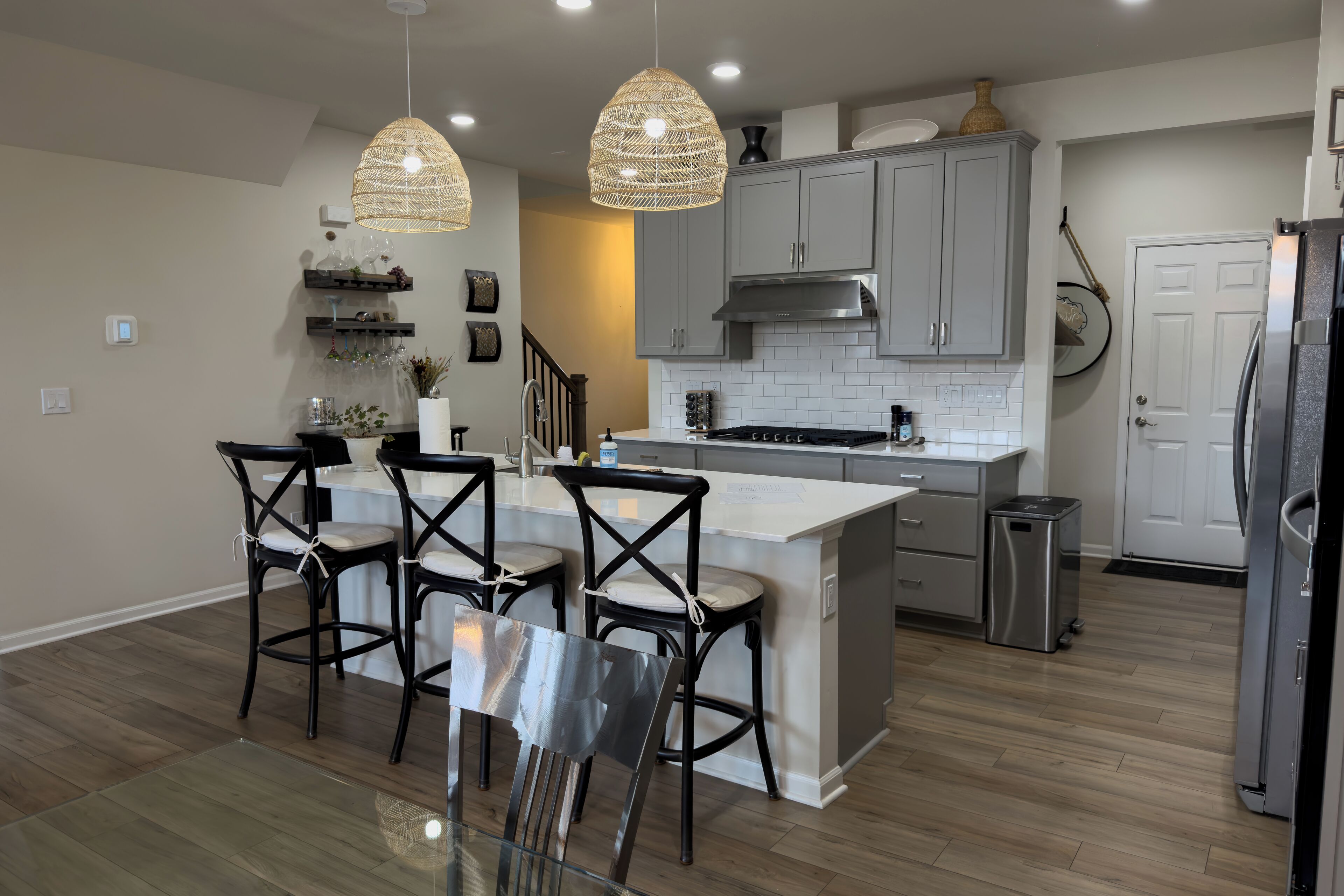 雪櫃、微波爐、焗爐、爐具