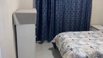 2 chambres, fer et planche Ă repasser, Wi-Fi, draps fournis