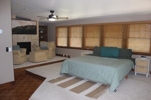 4 bedrooms, WiFi, bed sheets