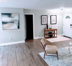 Interior - Cozy 3-bedroom home just minutes away from Mets stadium. (Port St. Lucie)