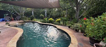 Cowboys Rangers, and runways all within minutes.