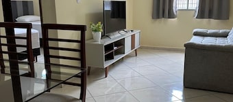 Cozy Apartment in AC