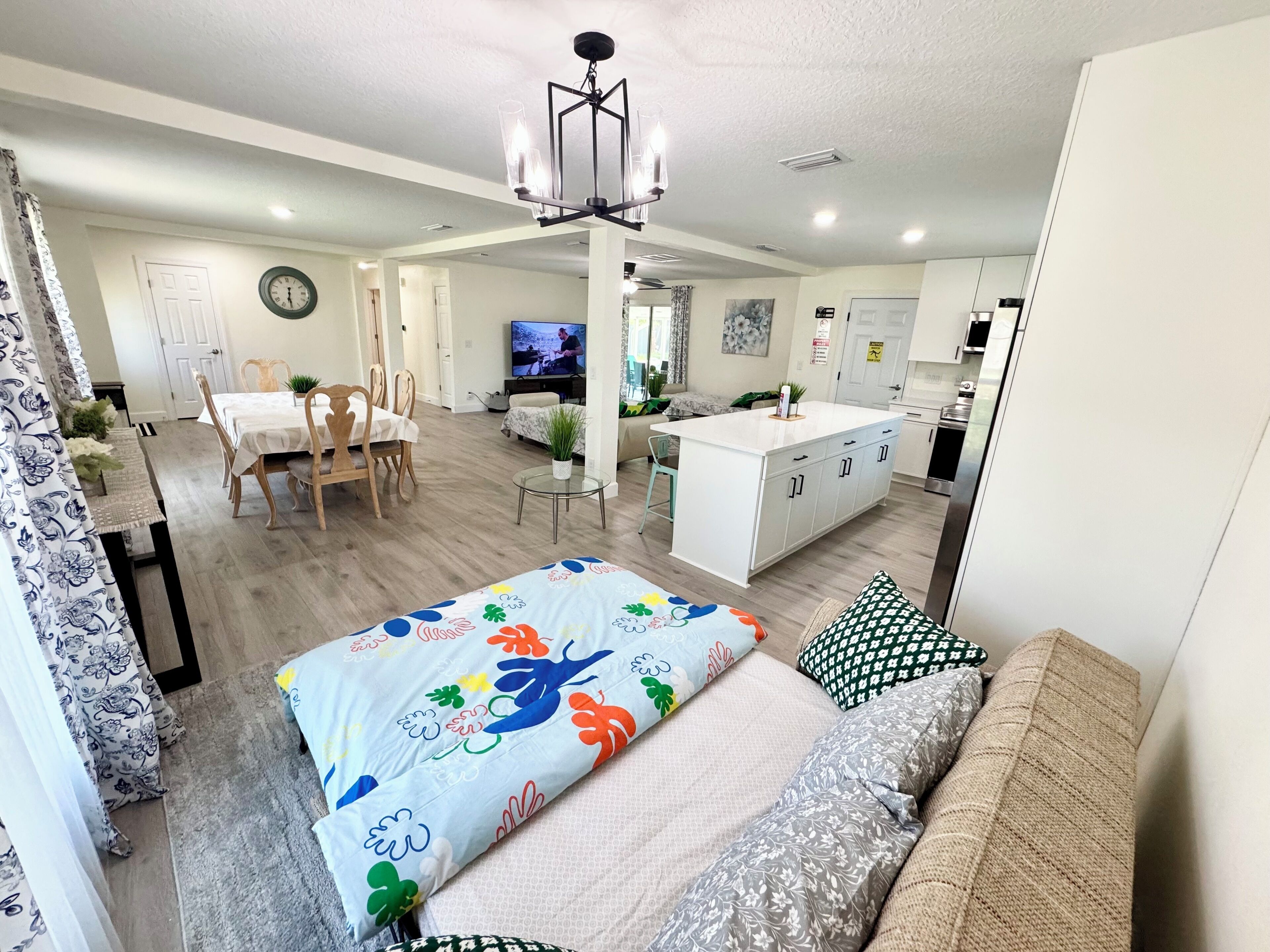 4 Schlafzimmer, Bügeleisen/Bügelbrett, Reisekinderbett, kostenloses WLAN