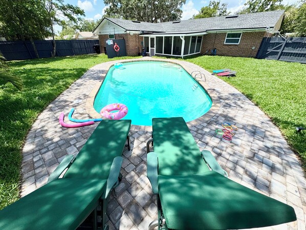 Piscine extérieure