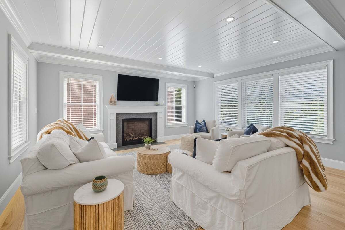 Three Buoys: 739-c Stunning Newly Built Custom Compound In Chatham With A Resort-style Ambiance - Chatham, MA