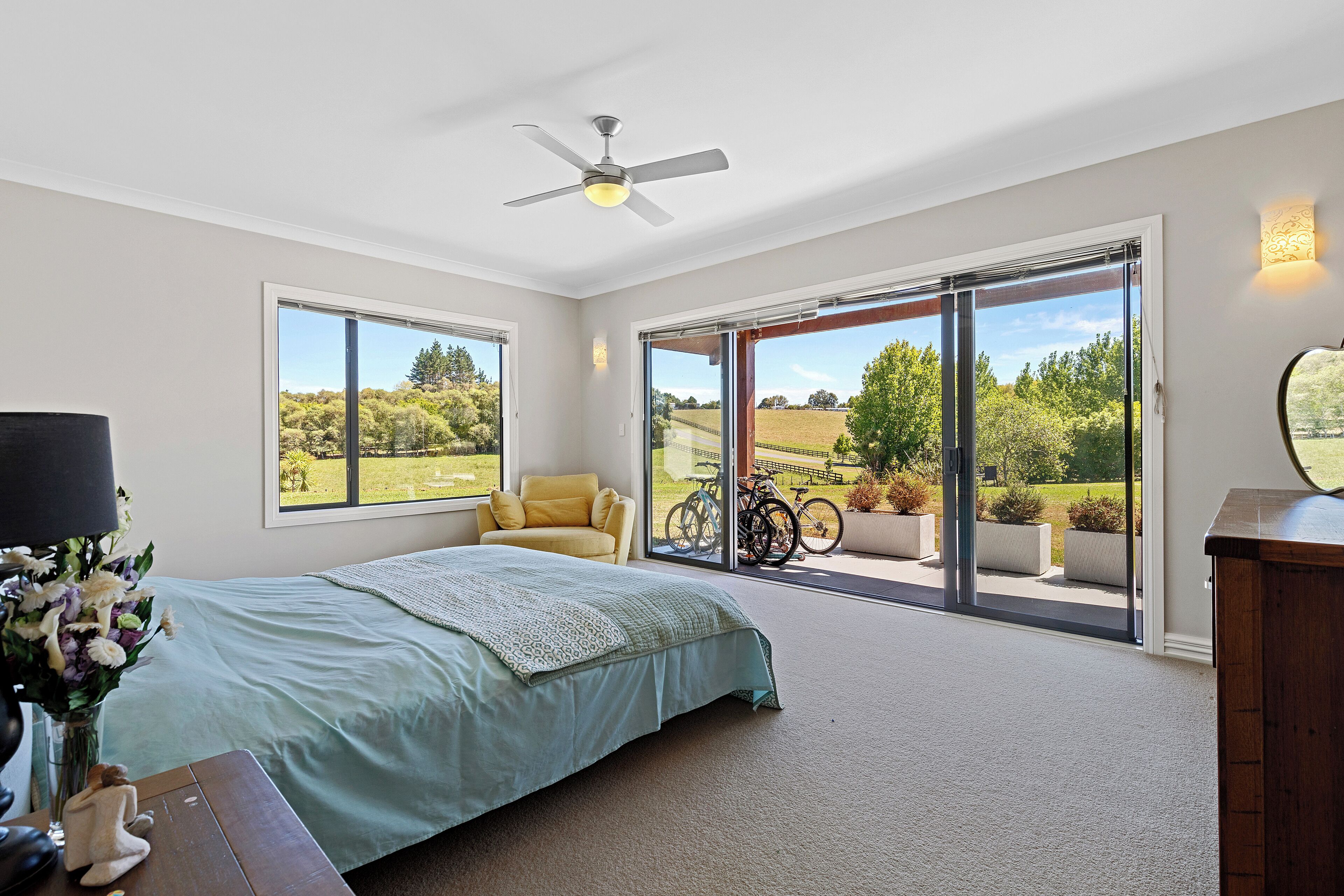 5 bedrooms, iron/ironing board, free WiFi, bed sheets