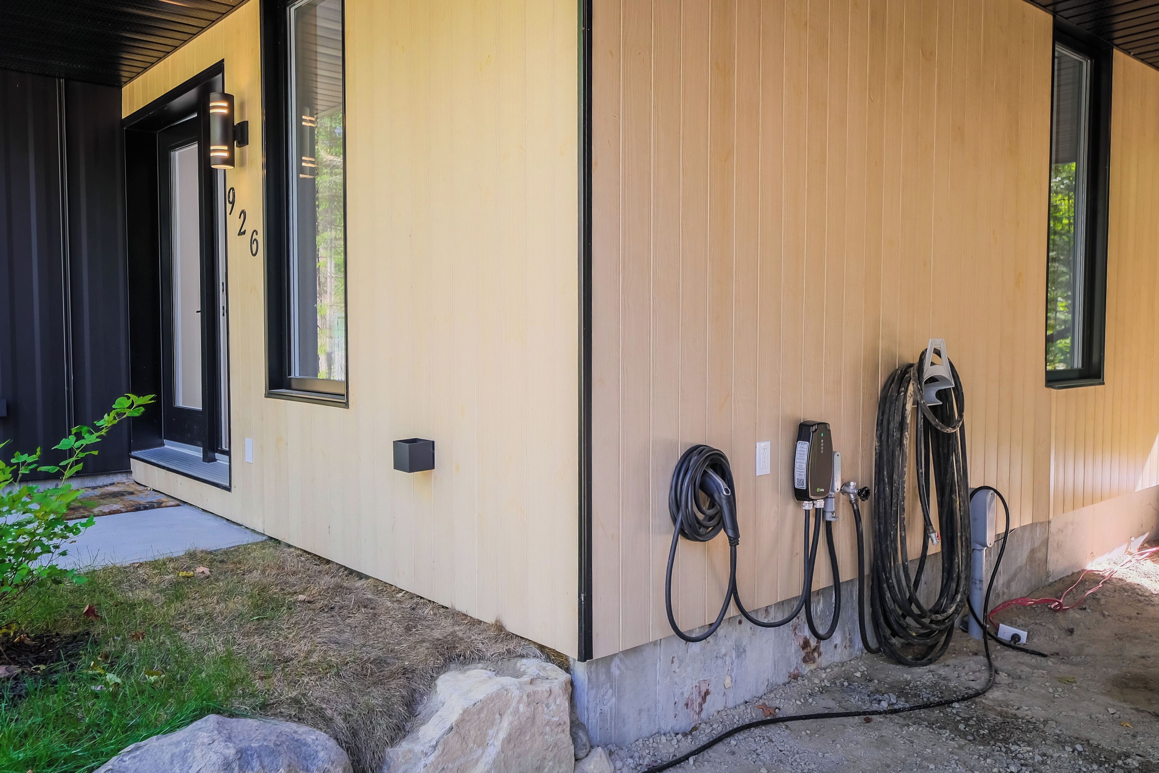 المنطقة المحيطة بالمنشأة