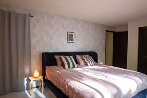 3 bedrooms, free WiFi, bed sheets