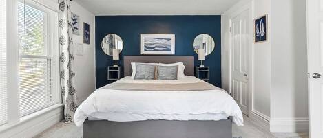 4 室のベッドルーム、アイロン / アイロン台、旅行用ベビーベッド、WiFi (無料)