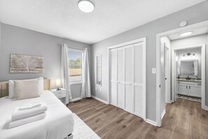 3 habitaciones, tabla de planchar con plancha y wifi gratis 