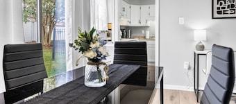 Elegant Escape | Bright Interiors & Relaxed Gatherings