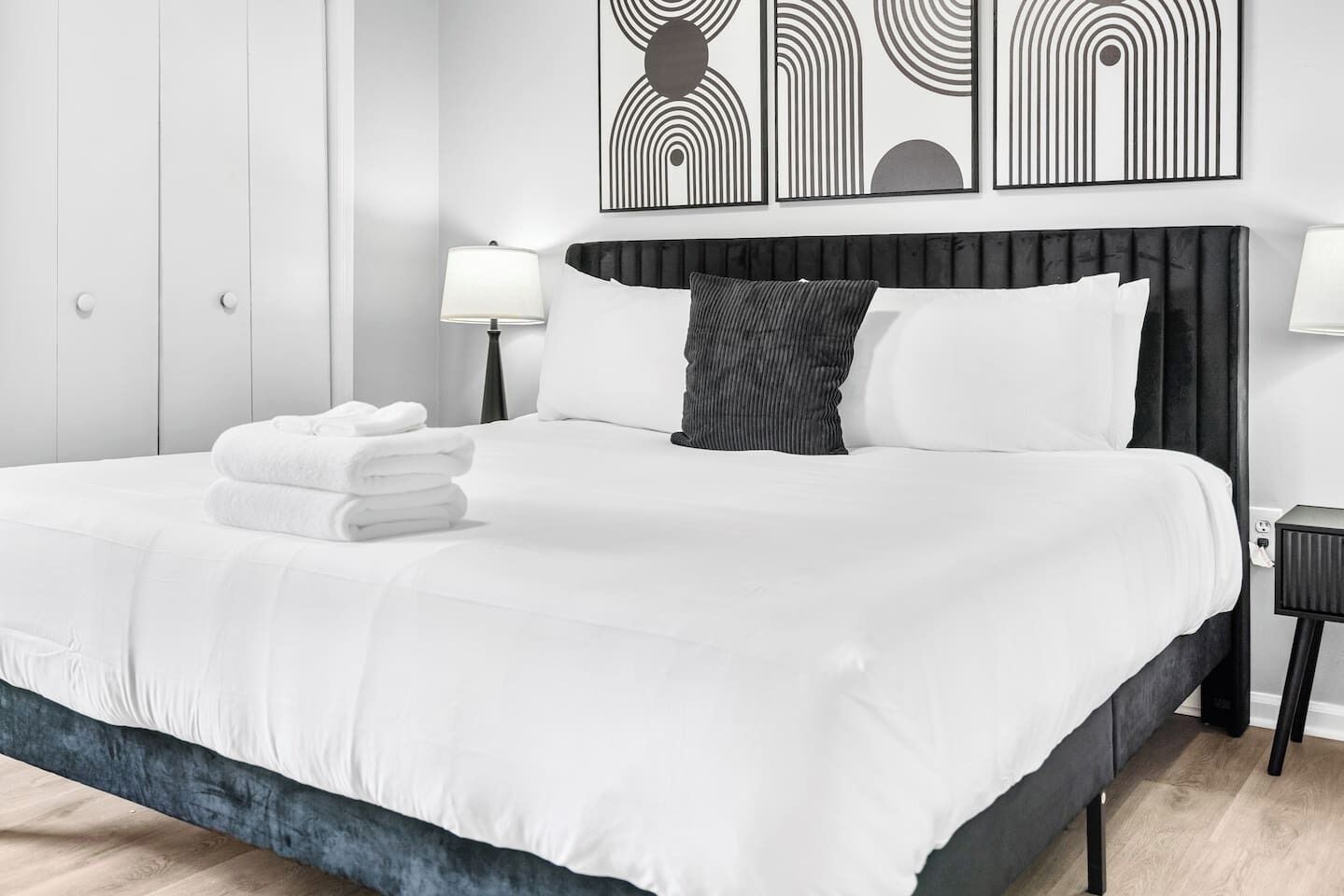 3 habitaciones, tabla de planchar con plancha y wifi gratis 