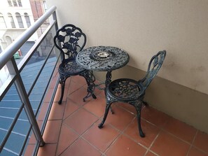 Balcony - Accommodation Sydney Darling Harbour (Sydney)