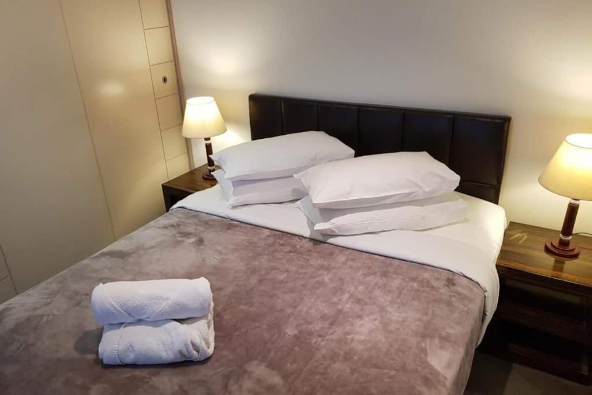 In-room safe, desk, laptop workspace, iron/ironing board