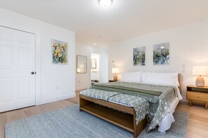 6 bedrooms, bed sheets