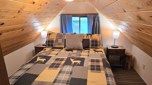 2 bedrooms, travel cot, free WiFi, bed sheets