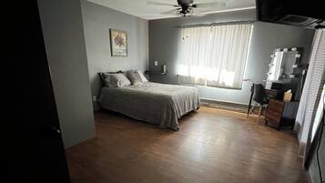 5 dormitorios, Internet, ropa de cama