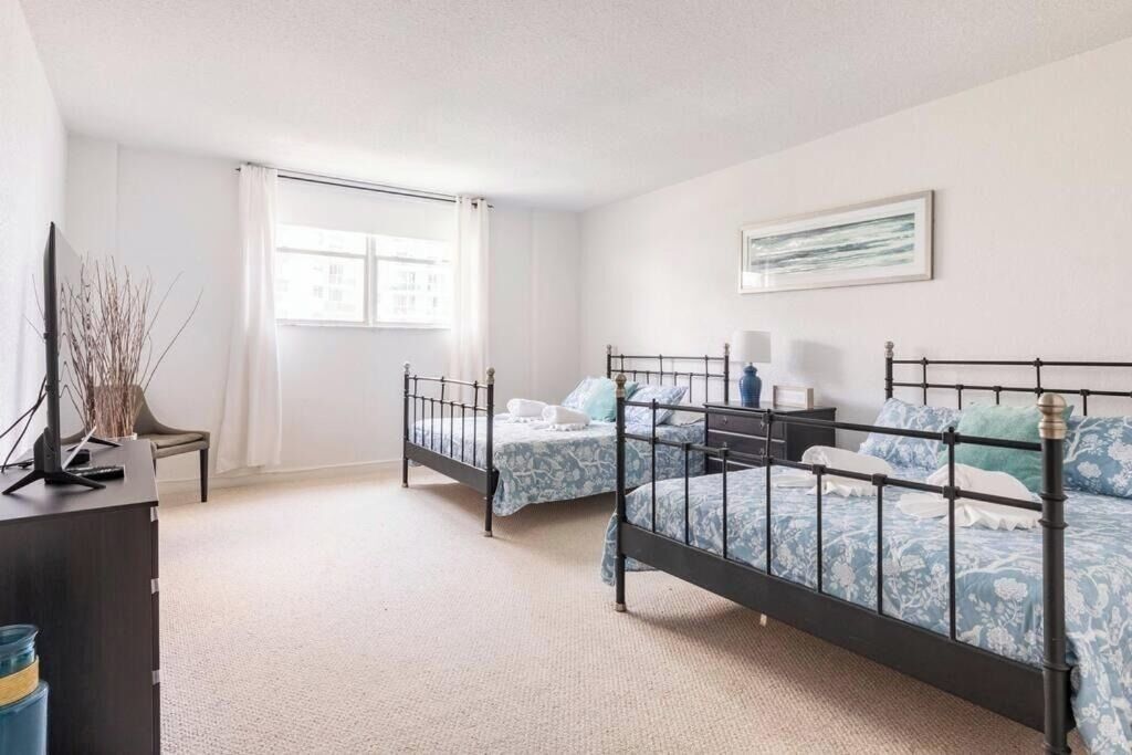 2 chambres, fer et planche à repasser, accès Internet, draps fournis