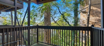 Charming 2-bedroom apartment close to UAB Hospital