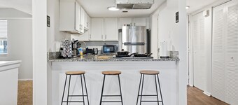 Charming 2-bedroom apartment close to UAB Hospital