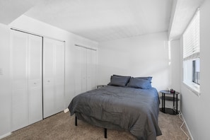 2 soveværelser, skrivebord, gratis Wi-Fi, sengetøj