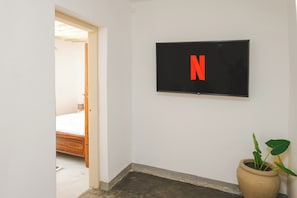 1 bedroom, iron/ironing board, WiFi, bed sheets - Shell Studio Paje - by Liv Zanzibar (Paje)