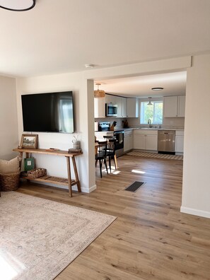 Interior - 7th St Retreat 3-bedroom house in Atlantic Mine (Atlantic Mine)