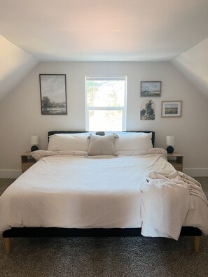 3 bedrooms, iron/ironing board, travel crib, free WiFi - 7th St Retreat 3-bedroom house in Atlantic Mine (Atlantic Mine)