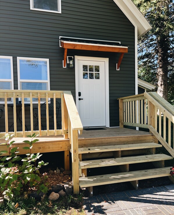 Exterior detail - 7th St Retreat 3-bedroom house in Atlantic Mine (Atlantic Mine)