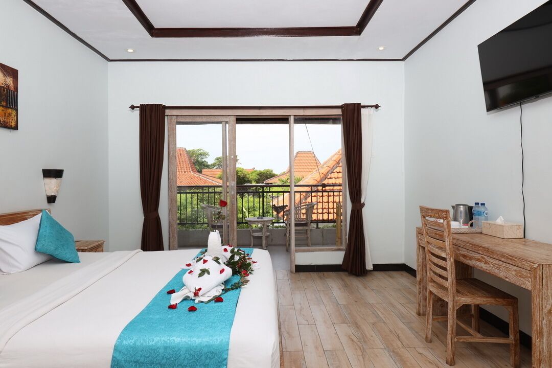 Quarto casal luxo, sacada, vista para o jardim | Cofres nos quartos, escrivaninha, Wi-Fi de cortesia