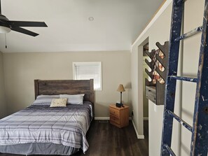 3 bedrooms, iron/ironing board, Internet, bed sheets