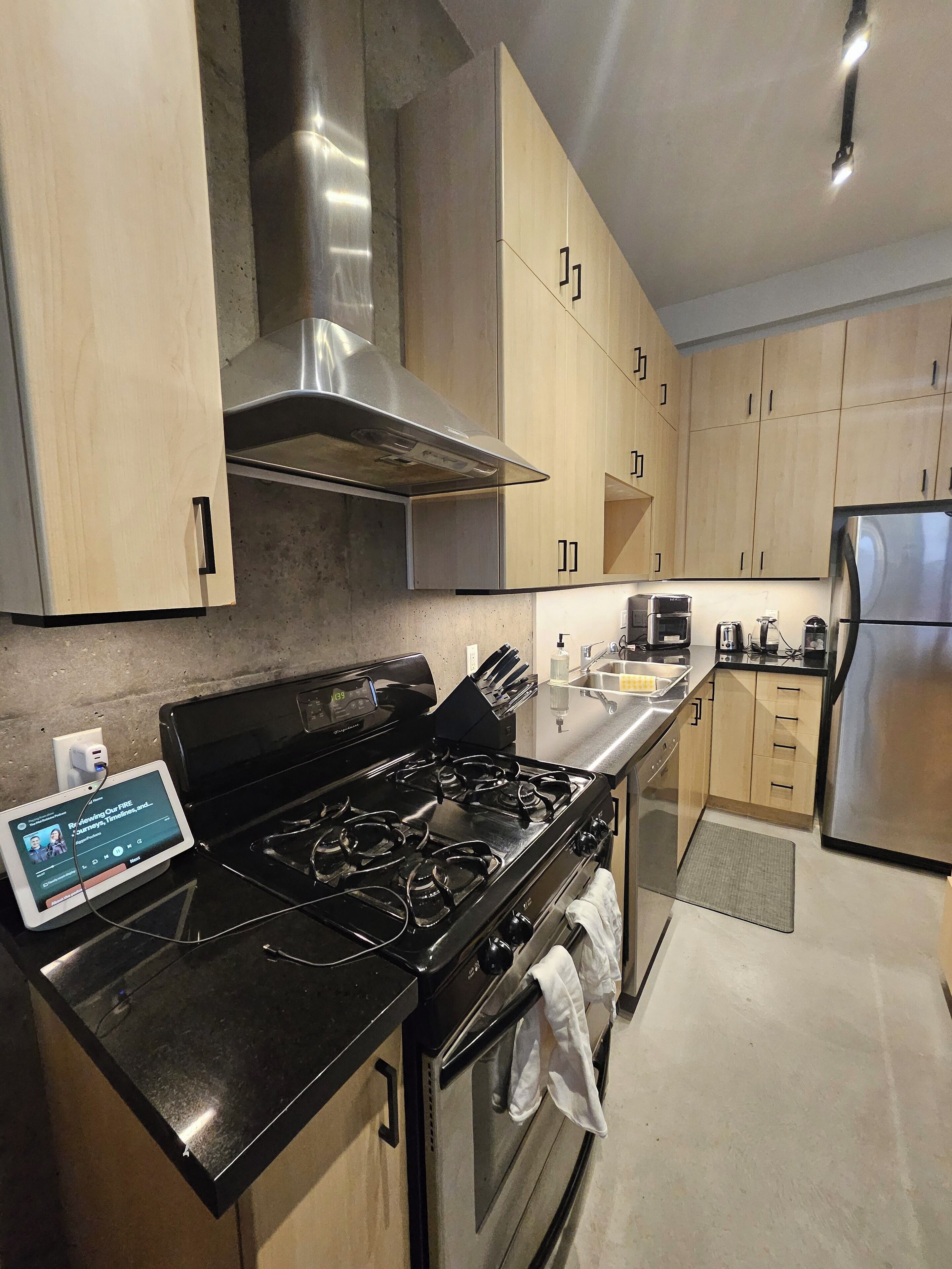 Microwave, oven, stovetop, dishwasher