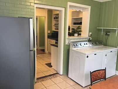 Enjoyable house with AC in Augusta - 2 bedrooms, perfect getaway.