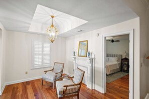 3 chambres, fer et planche à repasser, Wi-Fi, draps fournis