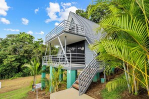 Exterior - King Julien - Fun Family A-Frame Jungle Hideaway in La Fortuna (La Fortuna)