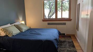 2 makuuhuonetta, Wi-Fi, vuodevaatteet